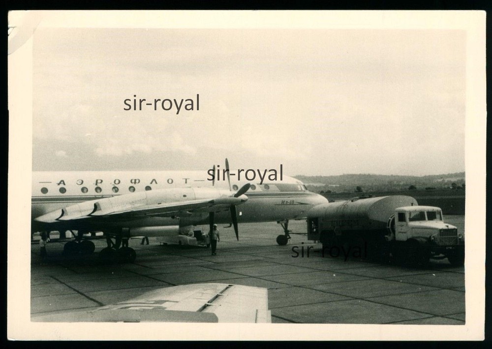 Ilyushin Il-18 at Adler Sochi Airport 1966 – ????? ???? Photo 11x8cm