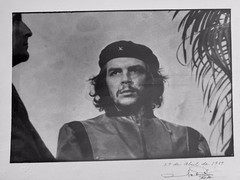 Che Guevara «Guerrillero Heroico» by Alberto Korda – Signed 1989 Print
