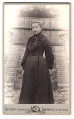 Photograph Emil Koch, Eisenberg / S.-A., in the old post office, portrait blonde pretty