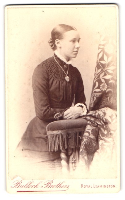 Photograph Bullock Brothers, Royal Leamington, 138 The Parade, Girl with Neck