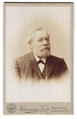 Photograph Hermann Tietz, Hamburg, size Burstah 12-14, portrait of older gentleman in