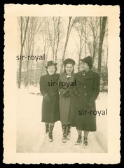 Dortmund 1940 – Pretty Women in the Stadewäldchen in the Snow – 1940s – Photo 7x10cm