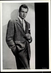 Photo Actor Gary Cooper, Standing Portrait – 10682161