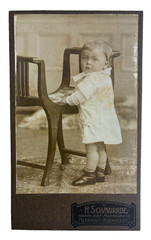 Photography CDV Photo Child Vor Chair Standing Picture Antique Fashion Um 1905