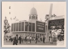 New York USA 1964 – World’s Fair Sudan General Food Arch – Vintage Photo 1960s