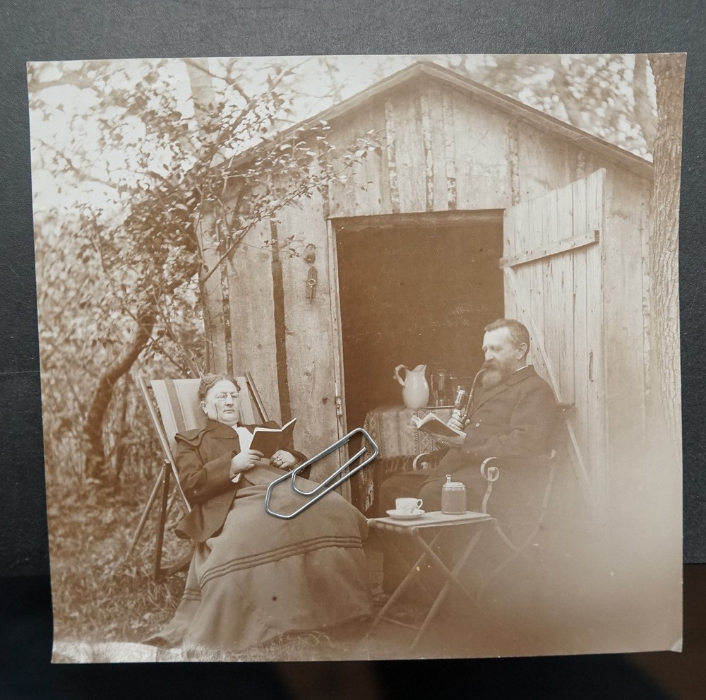 Photo portrait businessman woman garden house pipe Friedland East Prussia book old