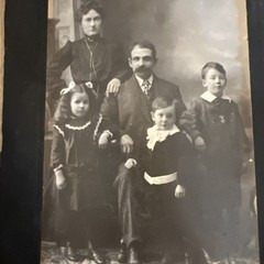 Mounted Antique Black White Family Photograph Photo Victorian Cabinet Card