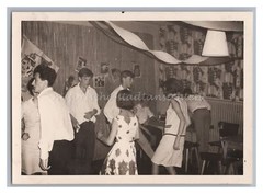 Teenagers Dancing in House Disco 1966 – Party Cellar – Vintage Photo 1960s