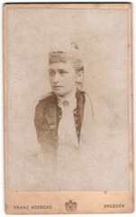 Photograph Franz Koebcke, Dresden, portrait Prager-Str. 39, portrait lady in the We