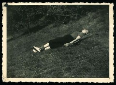 Frauenwald – Lady resting near Fraubachmühle – GDR 1950s 1960s – Photo 9x6cm
