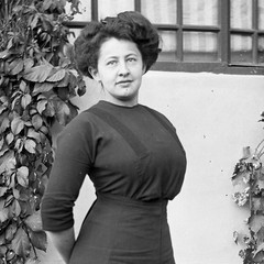 larger size glass negative! amazing sexy chubby woman dreaming in garden, 1920’s