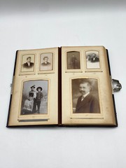 * ANTIQUE PHOTO ALBUM VICTORIAN PHOTOGRAPH ANTIQUE GOLD CUT 80 PHOTOS