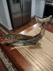 signed Abraham Palatnik lucite whale made in Brazil 6″ x 4″ tall excellent condi