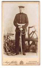 Photograph Aug Müller, Altona, Holstenstraße 117, Soldier with Portepee on Saber