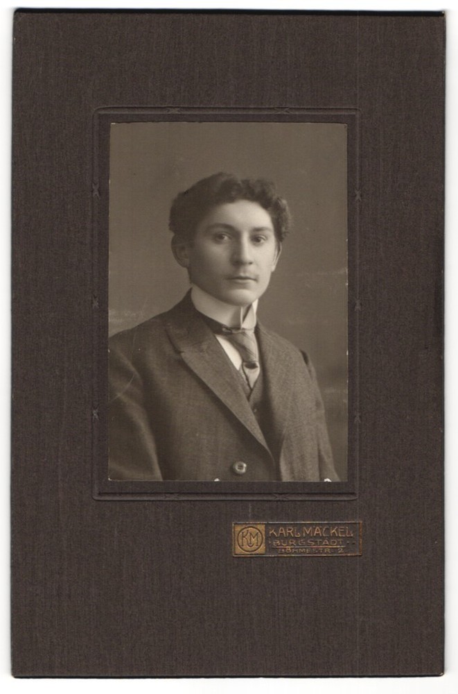 Photograph Karl Mäckel, Burgstädt, Böhmestraße 7, portrait of a young man I