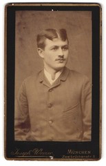 Photograph Joseph Werner, Munich Zweibrückenstraße 2, teenager with top lip