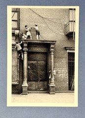 Helen Levitt Art Photo Print Card – New York, 1942 – Fotofolio 4.25”x6”