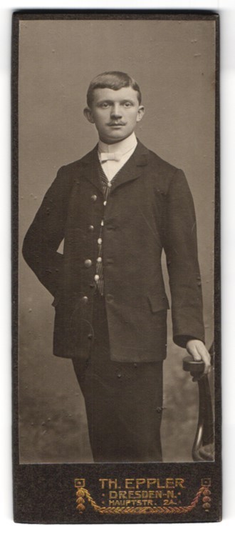 Photograph Th. Eppler, Dresden-N., Hauptstr. 24, Portrait of a Young Man in