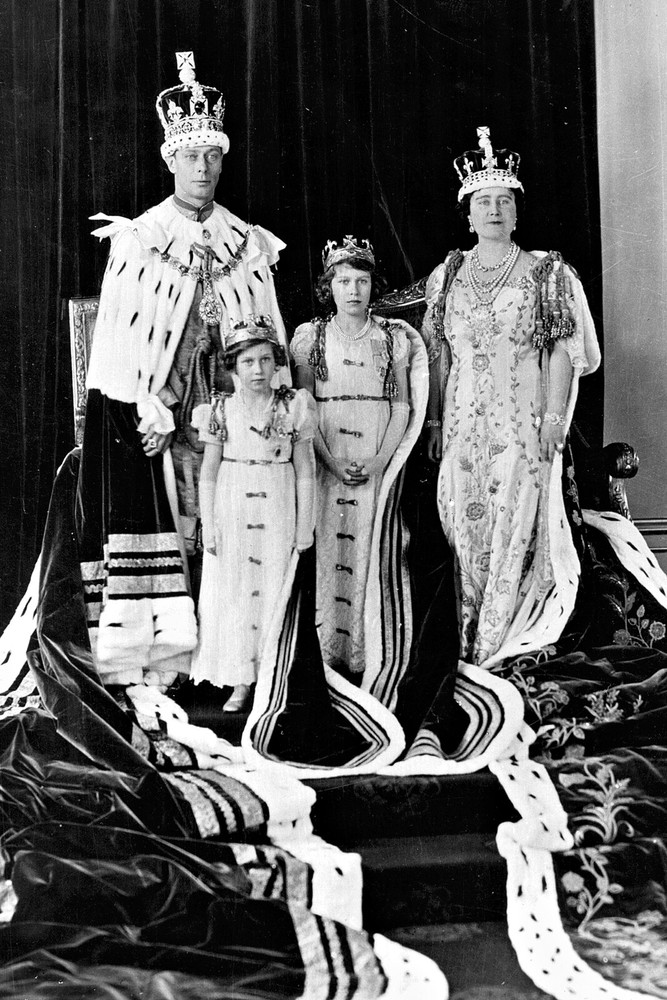 New Photo: Coronation of King George VI & Queen Elizabeth, Royal Family -6 Sizes