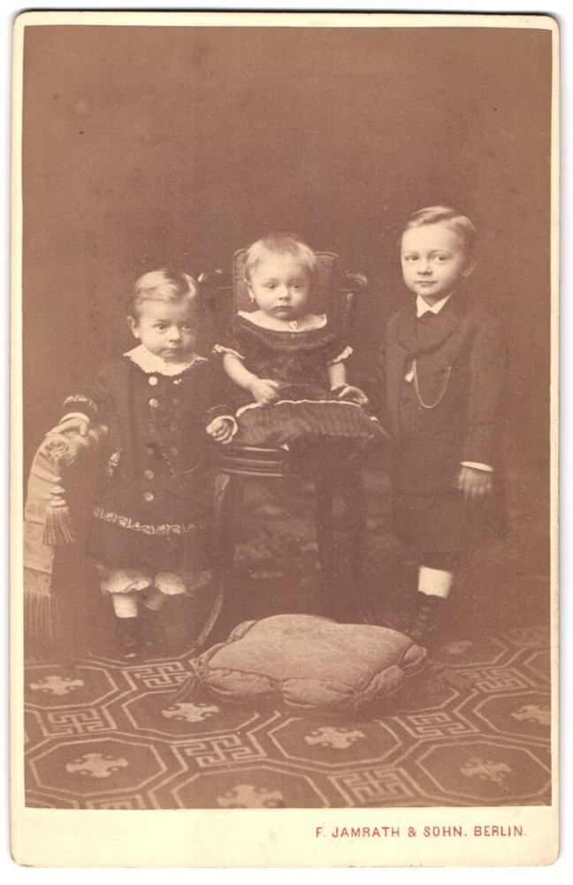Photograph F. Jamrath & Sohn, Berlin-SW, 14, Belle Alliance Street, portrait d