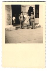 8 Photographs WWII, View Munich, Wehrmacht Soldiers on Home Leave in the
