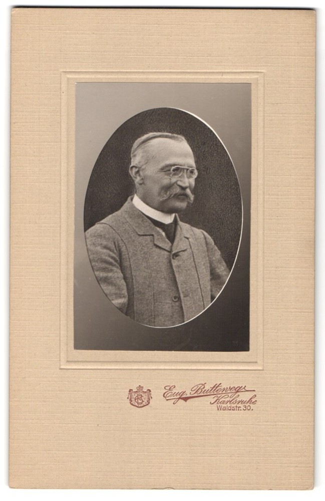 Photograph Eug. Butteweg, Karlsruhe, Waldstrasse 30, breast portrait elderly gentleman