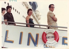 2 photos of the on-board photographer of the Oceanic 1979 approx. 17.7 x 12.6 cm collection resolution