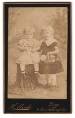 Photograph H. Beucke, dissent, portrait two cute blonde children with flowers