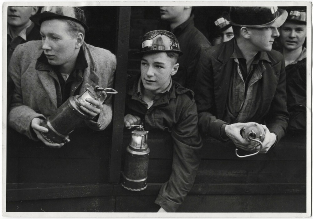 BRITISH MINERS / Post WW2: Bevin Boys – Youths Drafted into Mines, 1945 / PIX-K