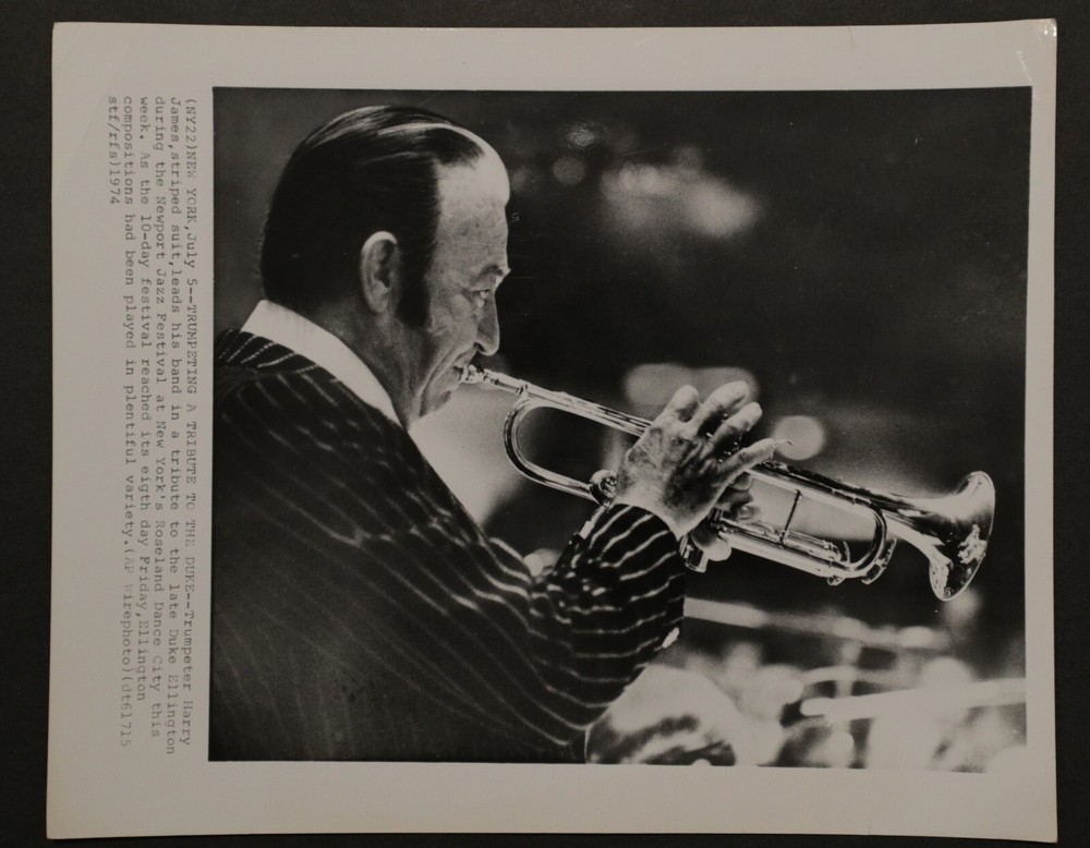 Harry James pays tribute to Duke Ellington at Newport Jazz Festival 8×10 1974