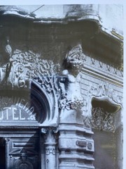 Vintage PALACIO VIENNA HOTEL B&W Photograph. Cuba Bike Street Vendor