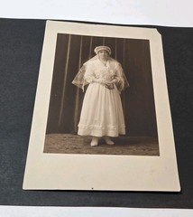Edwardian Religious Communicant Photo Bible Veil Locket Decor Crafting 5×8″ READ
