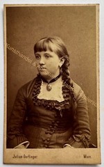 orig. CDV Foto Fotografie alt Bild Frau Dame Mode um 1877 Wien Gertinger