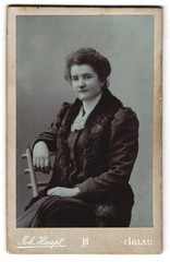 Photograph Joh. Haupt, Iglau, Tiefgasse 11, portrait of a young woman