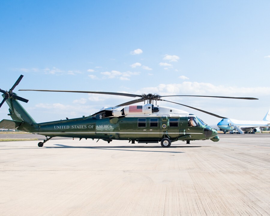 8×10 photo of Marine One and Air Force One.