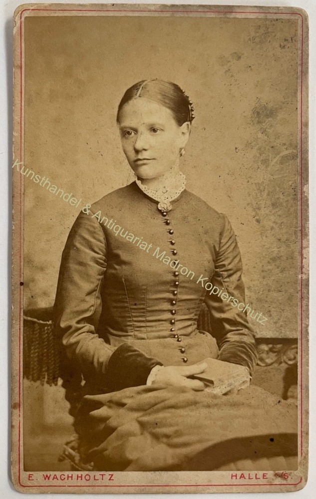 orig. CDV photo photograph old picture woman lady fashion around 1885 E. Wachtholtz Halle