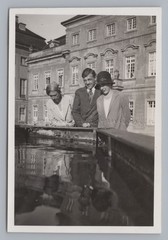 Woman and Man Reflected in Fountain – Vintage Photo 1930s