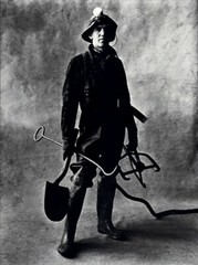 1984 Irving Penn 1951 Sewer Cleaner London Art Photo Engraving