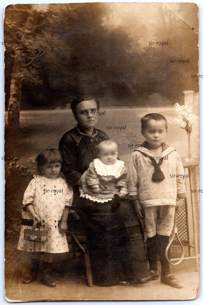 Zeitz 1915 – Family in Portrait – 1910s – RPPC – Photo Postcard 9x14cm