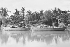 Large Black And White Baryte Print 1920 Indochina Boat 26X40Cm