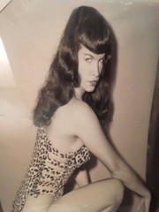 Bettie Page Canvas Print 20×30 Pin Up Swimsuit