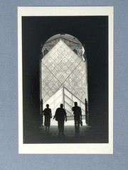 Raymond Depardon (b. 1942) Magnum Art Photo Print Card 4×6” Louvre Pyramid Paris