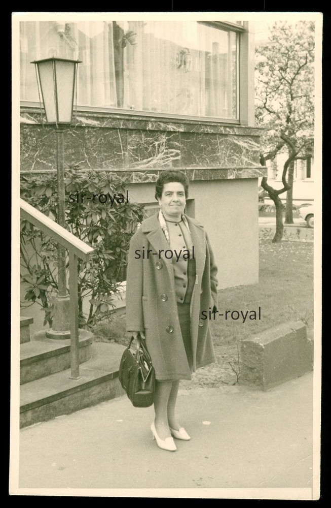 Bad Nauheim 1964 – Woman on the Street During Cure – 1960s – Photo 9x14cm