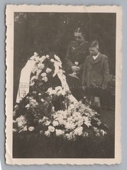 Wehrmacht Soldier with Boy in Front of Grave – Stamped Brunswick – Photo 1940s