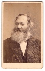 Photograph A. Arnold, Rostock, Hopfenmarkt 14, portrait handsome gentleman with Vo