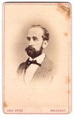 Photograph Carl Deiss, Waldshut, portrait gentleman with bow tie and full beard, half glass