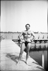 LOT 2x strong shirtless man wearing swimsuit, gay int., beach, 1970s vintage fin