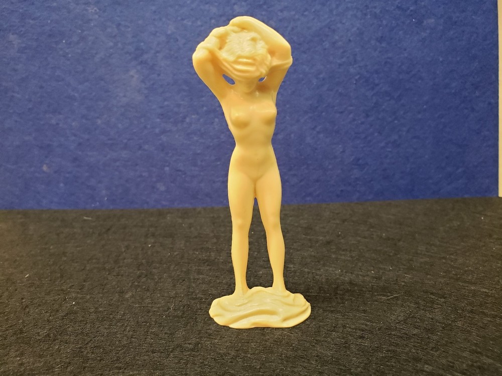 Vintage Statue, Nude Woman in plastic. 4″