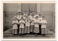Jungen Kinder Von Chor Kirche – Foto Antike An. 1950