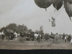 Vtg 1900s 10s HOT AIR BALLOON RIDE B&W Sepia Ballooning Pioneer Photograph Crowd